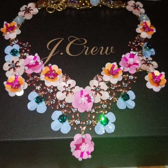 J. Crew Jewelry - J Crew Cluster Flowers Bloom Statement Necklace 